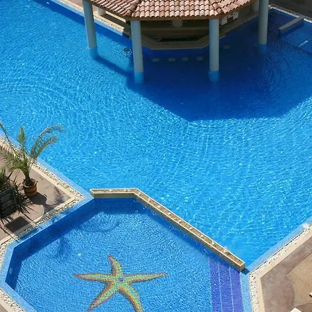 Dawn Park Complex 4* サニービーチ