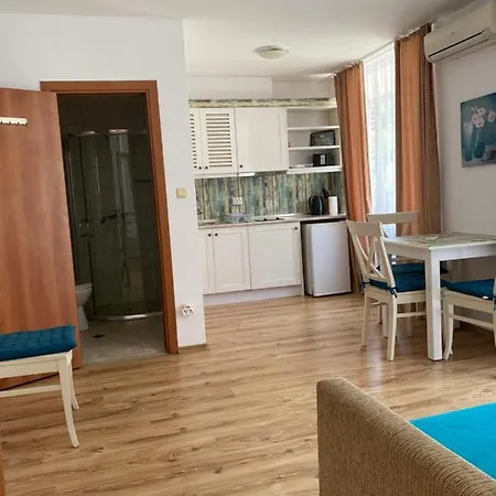 アパートホテル Dawn Park Complex