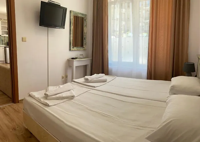 Lägenhetshotell Dawn Park Complex 4*