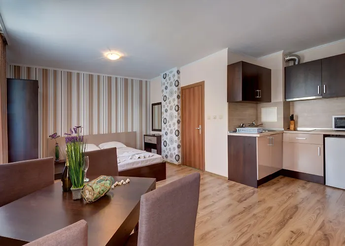 Dawn Park Complex Slăntjev Brjag