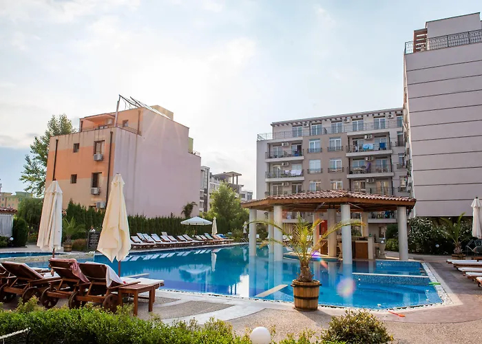 Dawn Park Complex Lägenhetshotell Slăntjev Brjag