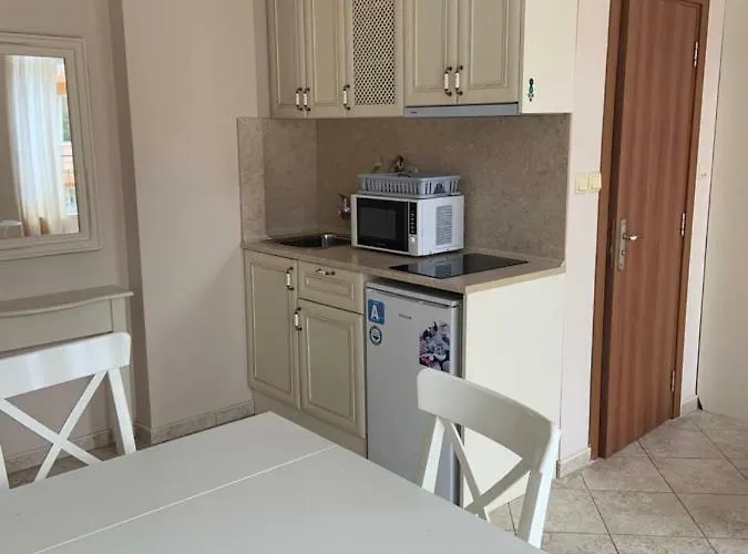 Dawn Park Complex Slăntjev Brjag