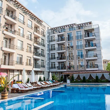 Dawn Park Complex 4* Napospart