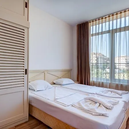 Apartmanhotel Dawn Park Complex 4*