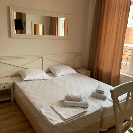 Dawn Park Complex Sluneční pobřeží
