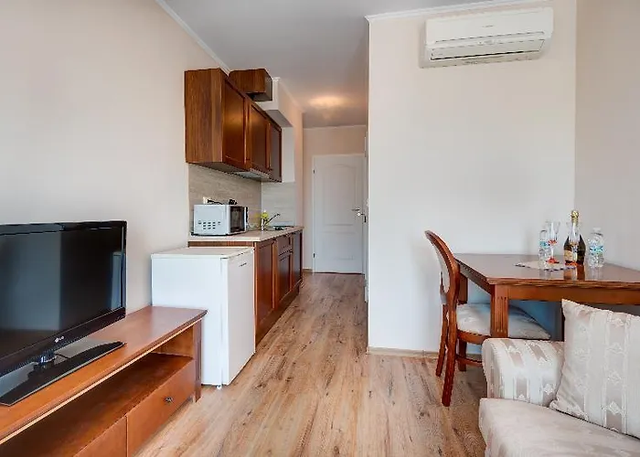 Dawn Park Complex 4* サニービーチ