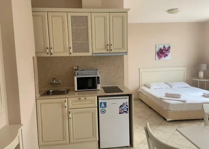 Dawn Park Complex 公寓式酒店 4*