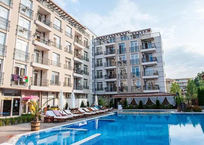 Dawn Park Complex 4* Napospart