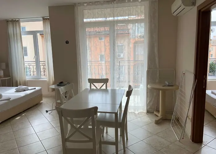 Dawn Park Complex Apartmanhotel Napospart